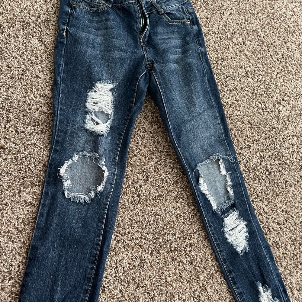 Rue 21 Ripped Jeans. Size: 2